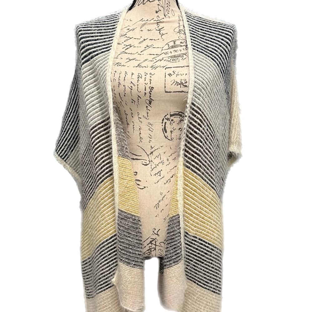 Coco + Carmen Colorblock Open Front Poncho Cardigan One Size New with Tags
